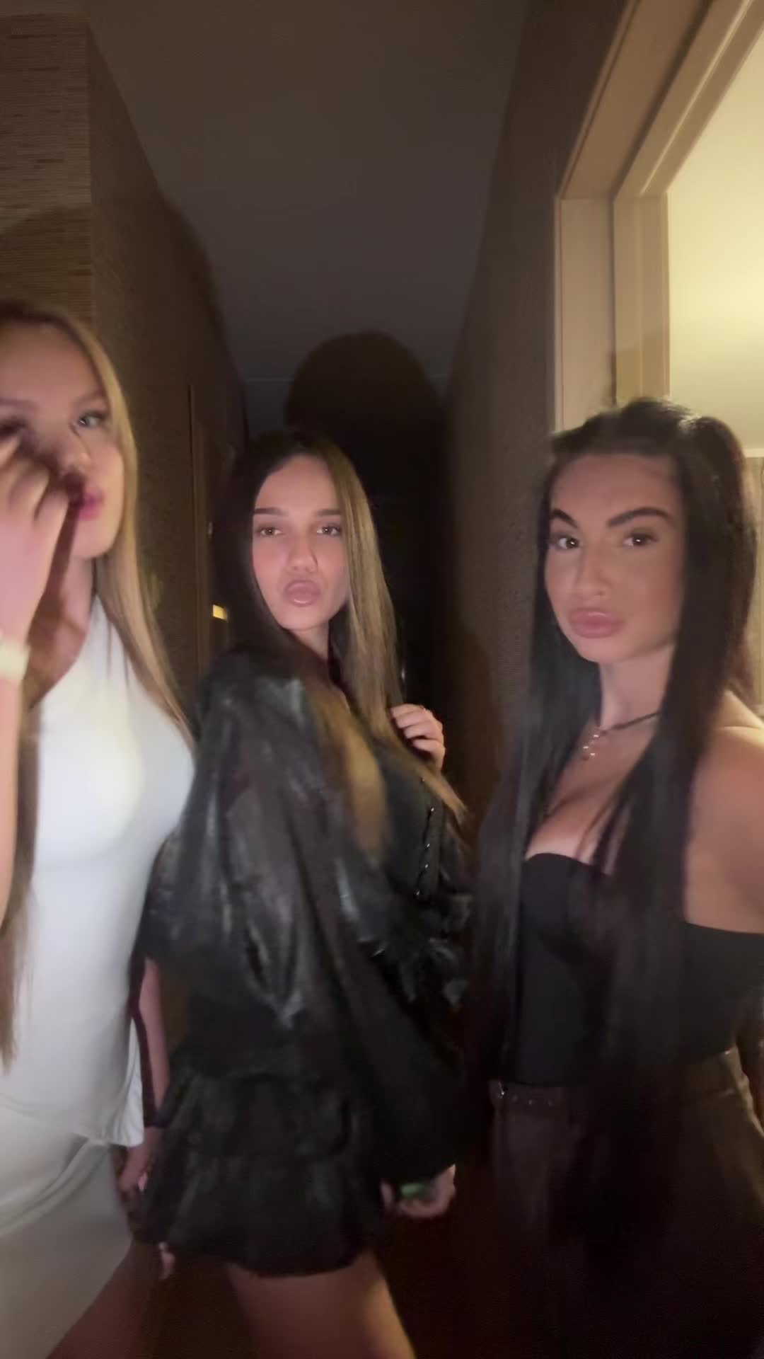@Nina