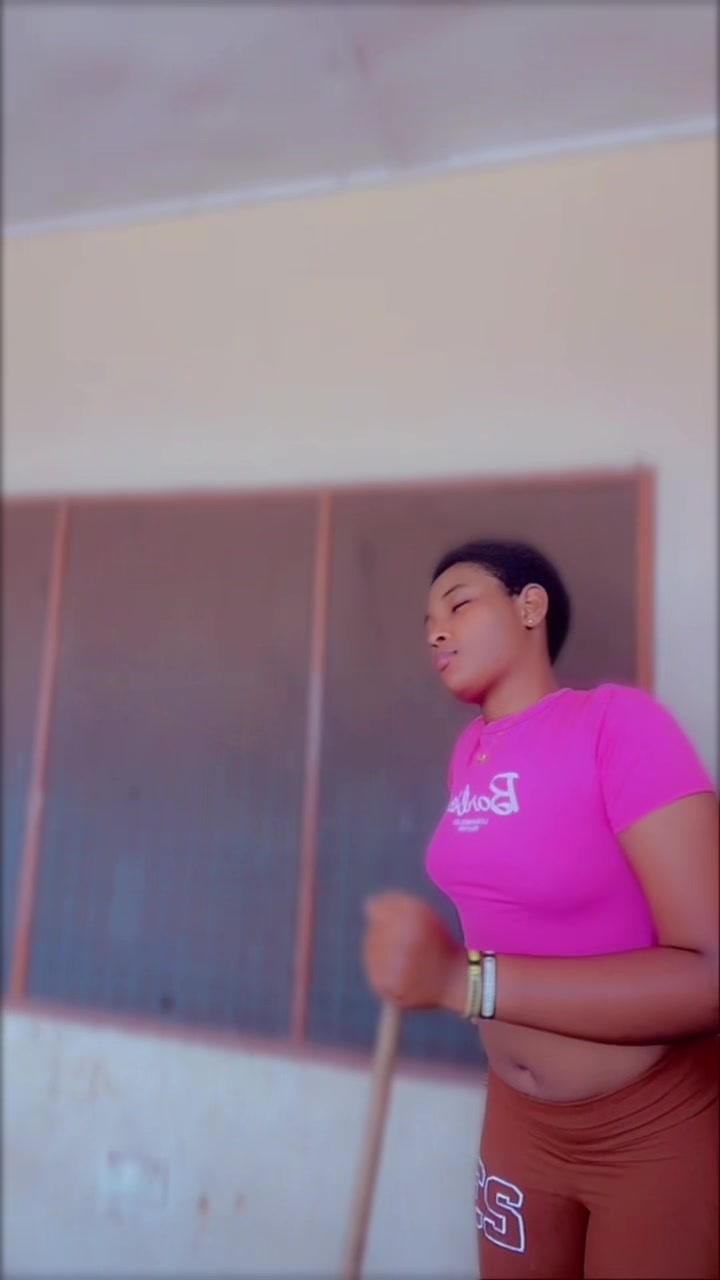 @…..🖇️Realest 🦋Afyah 💦💕