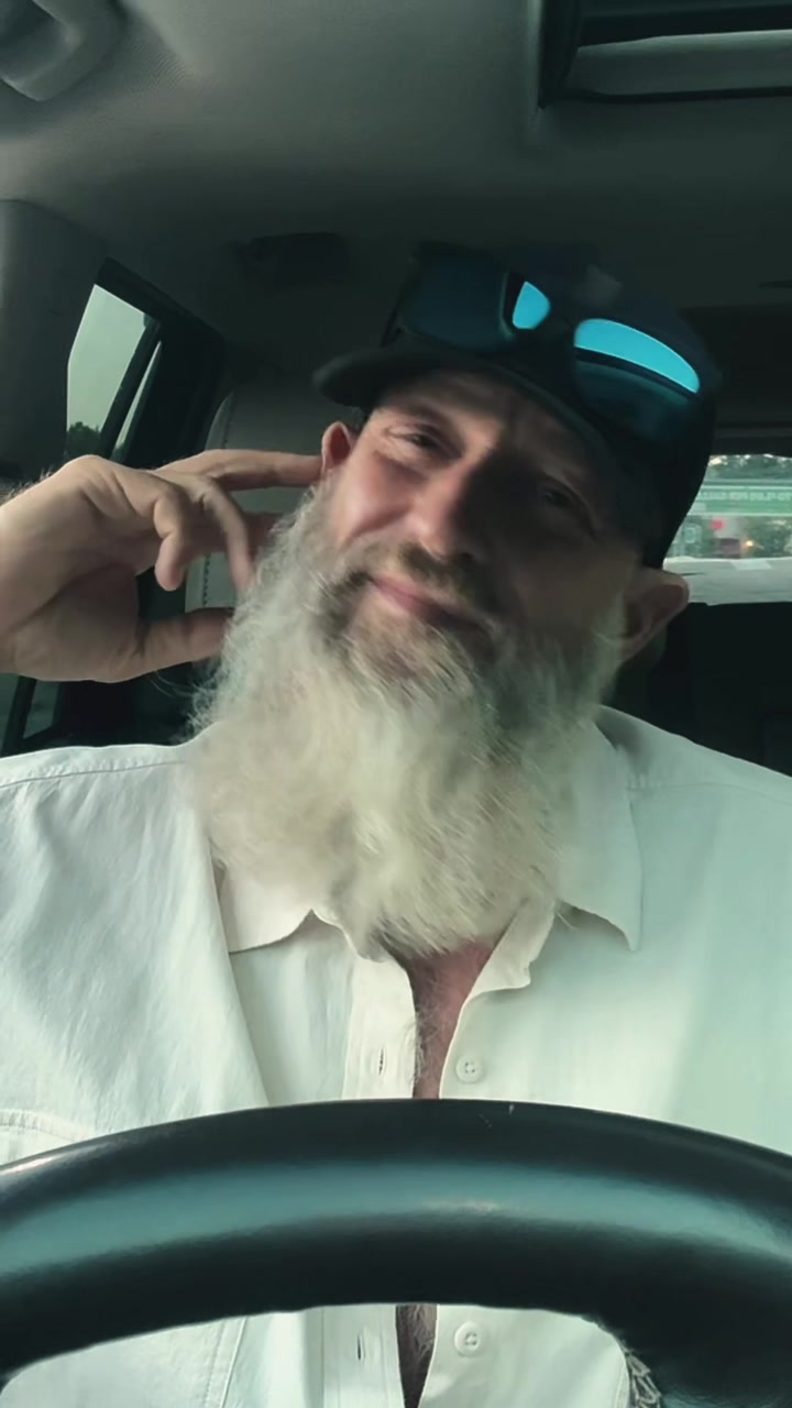 @bearded_bee