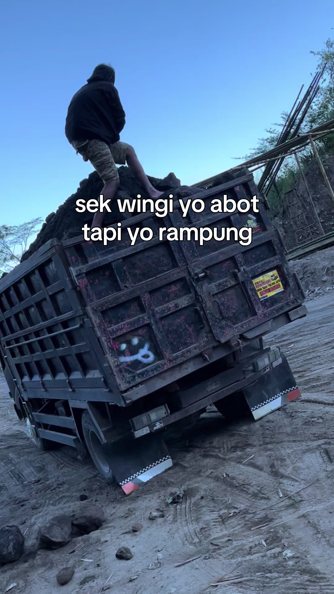 @Mαʂ ƚσριƙ 