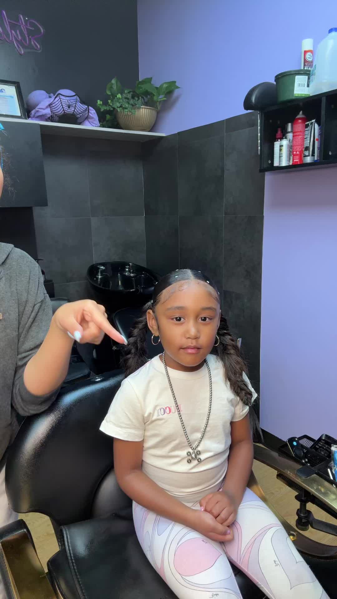 @Ava