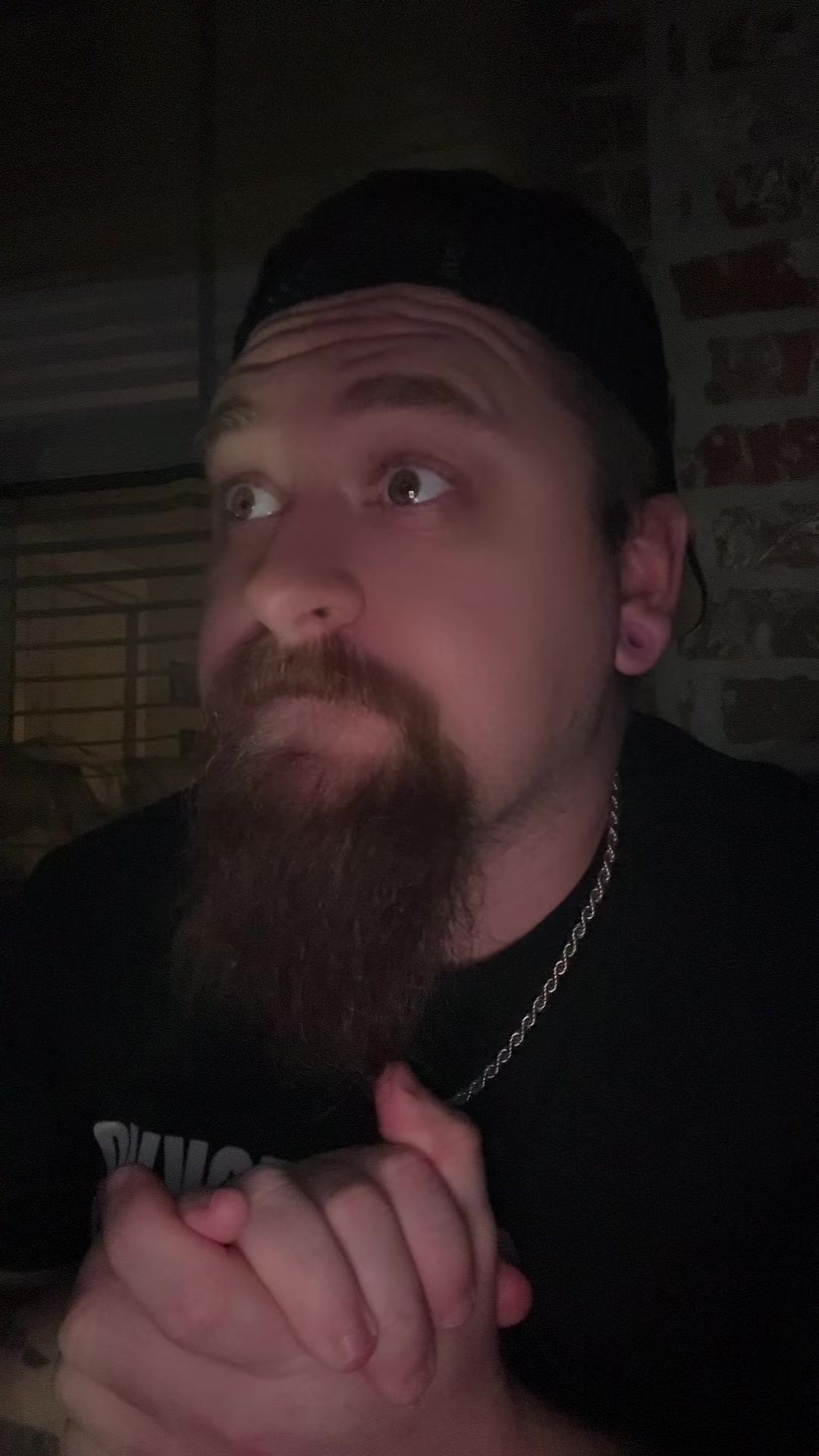 @💜🤍b3ast_of_chaos🤍💜