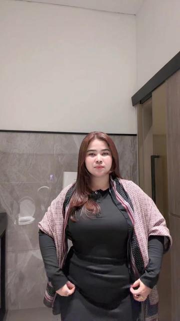 @Hanya M