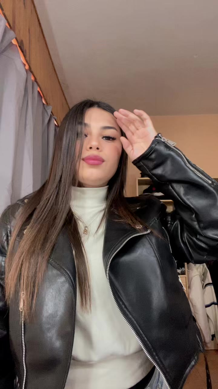 @Mia Castillo