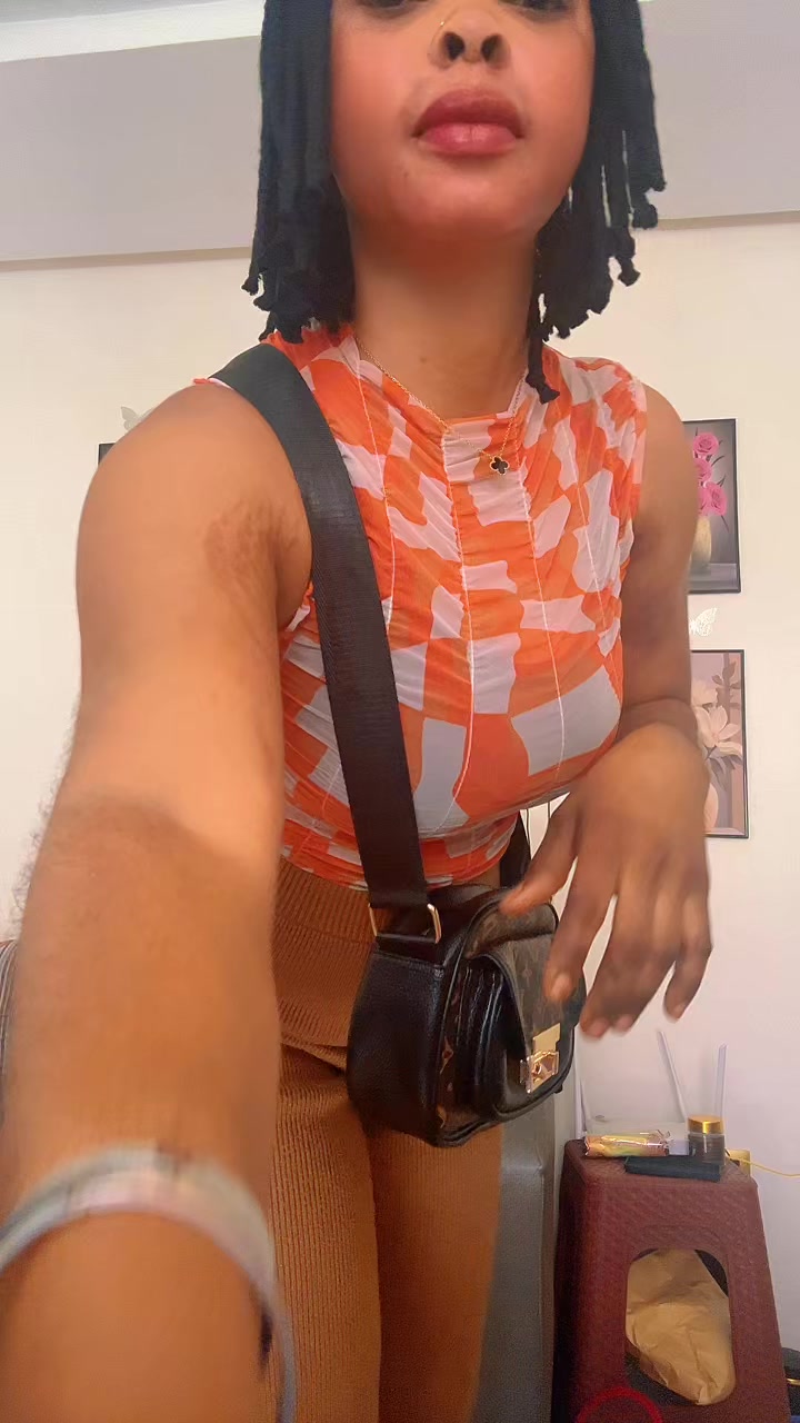 @flicitefeli