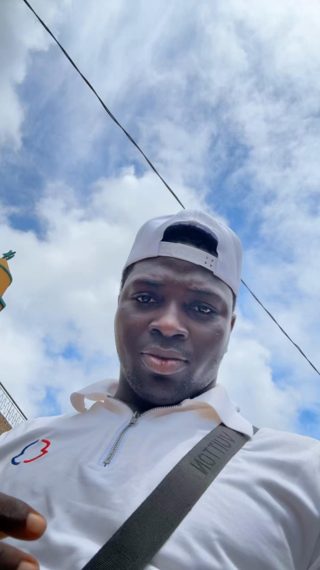 @Showkey Be Ha🅿️🅿️Y_❤️