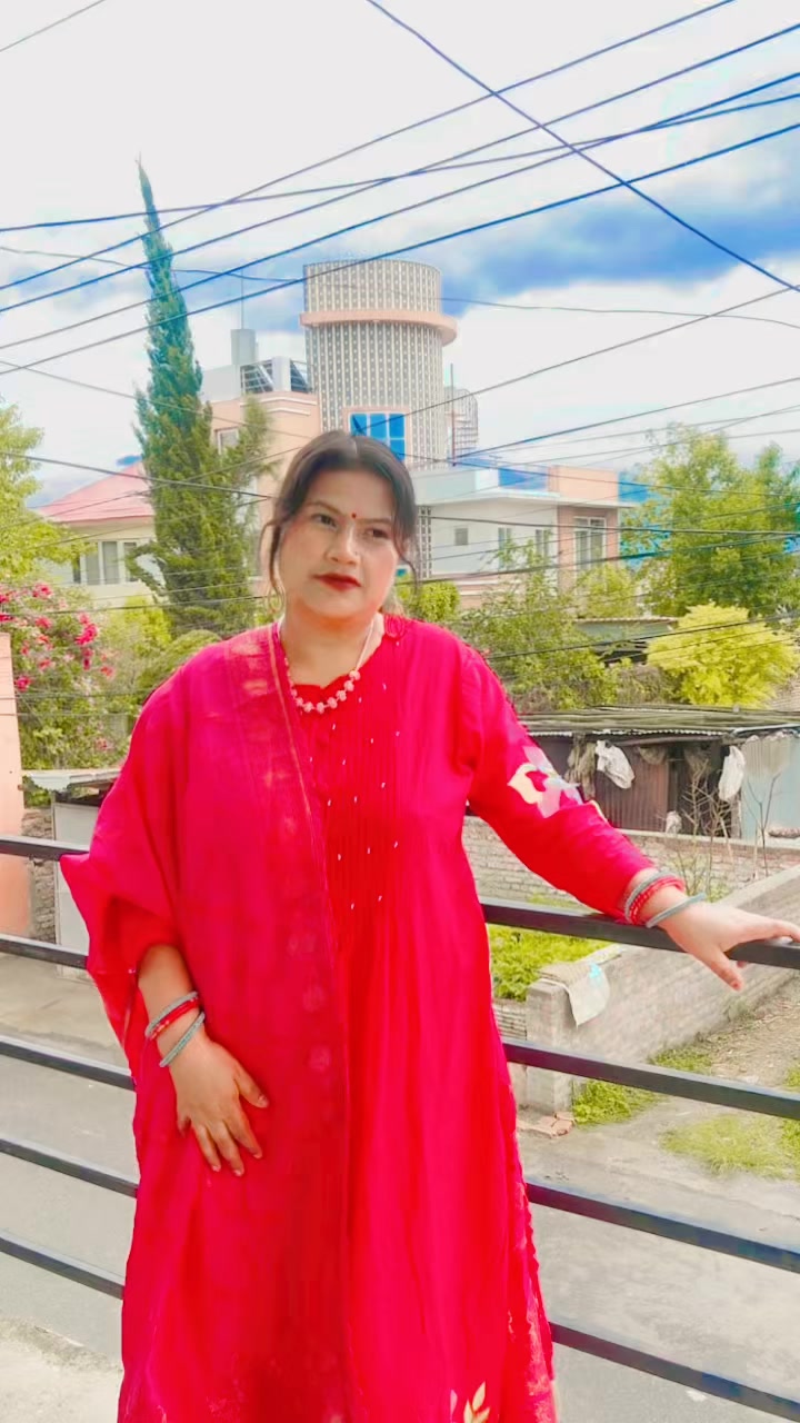@Ru🐝 Adhikari