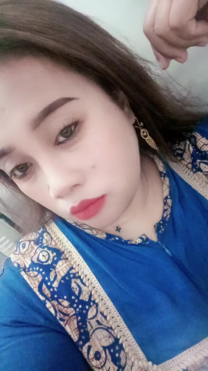 @Nayashoop