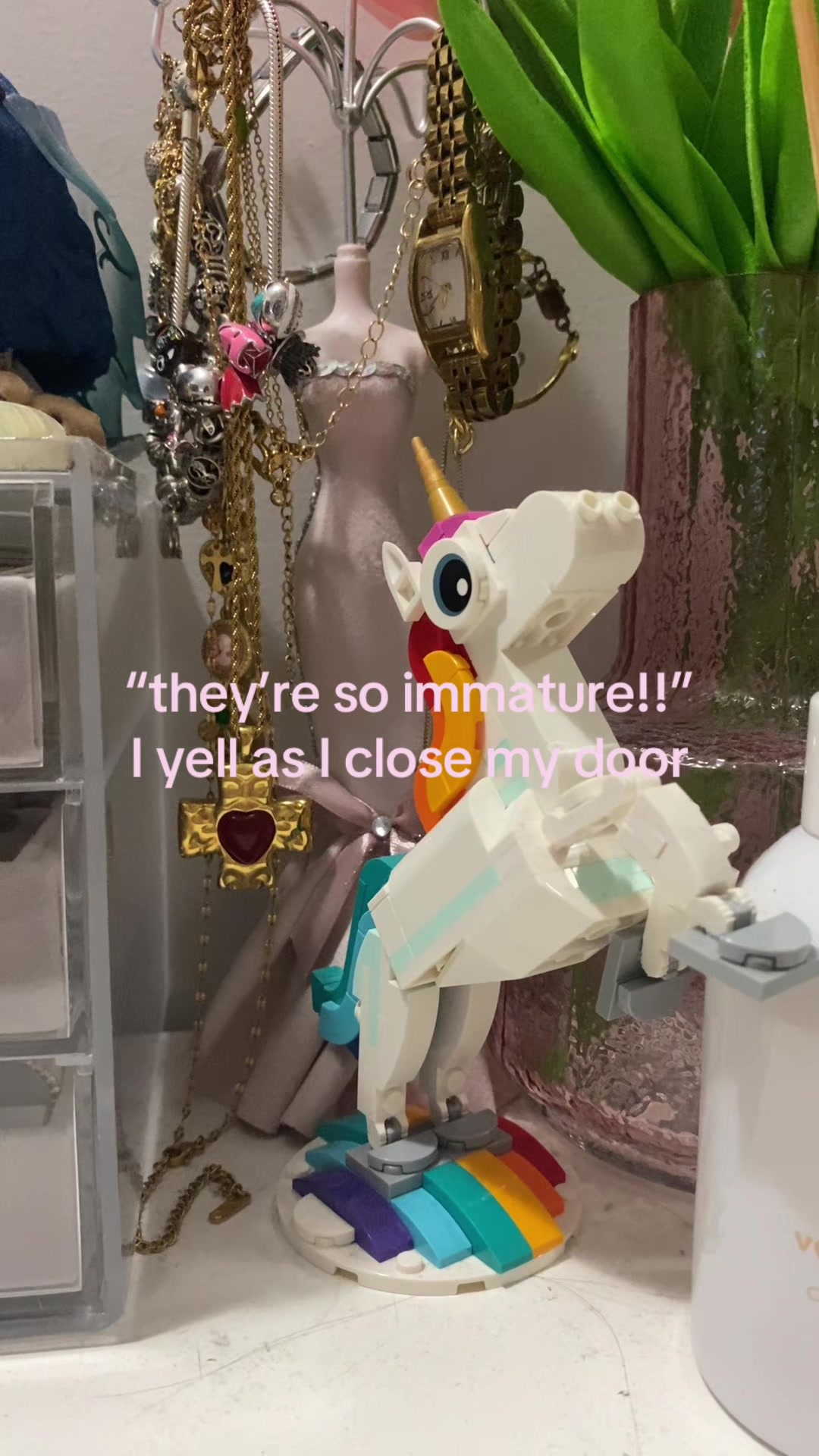 @elyssa🧁