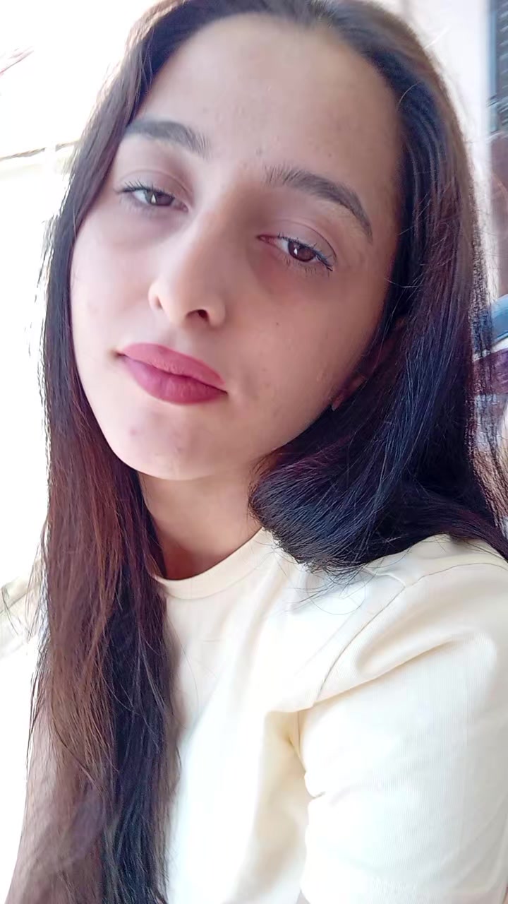 @81eminee