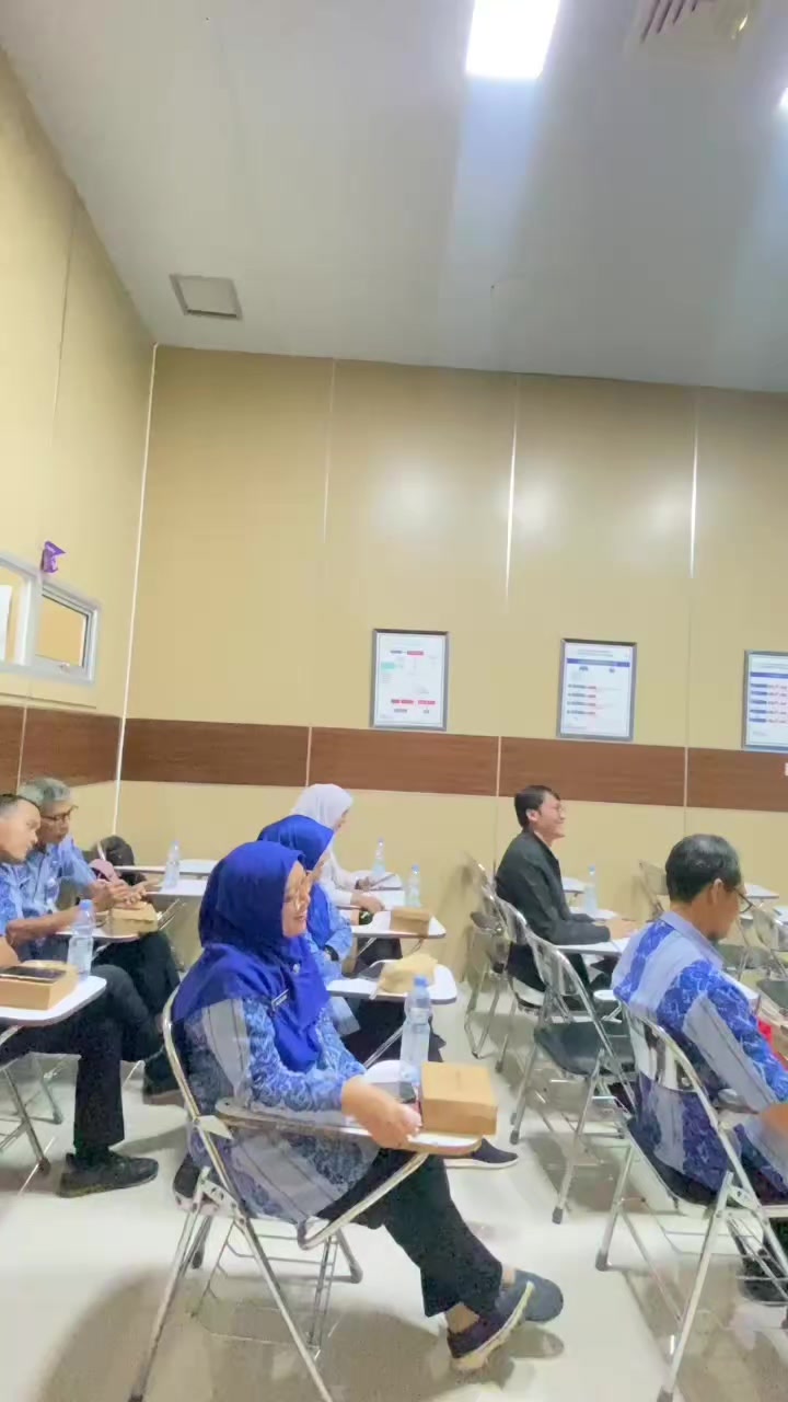 @Dr. dr.tcm. Ahmad Farid, B.Med