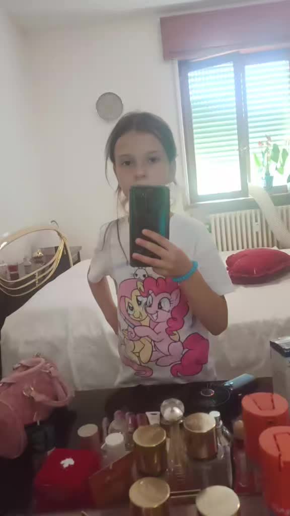 @Творча Аня