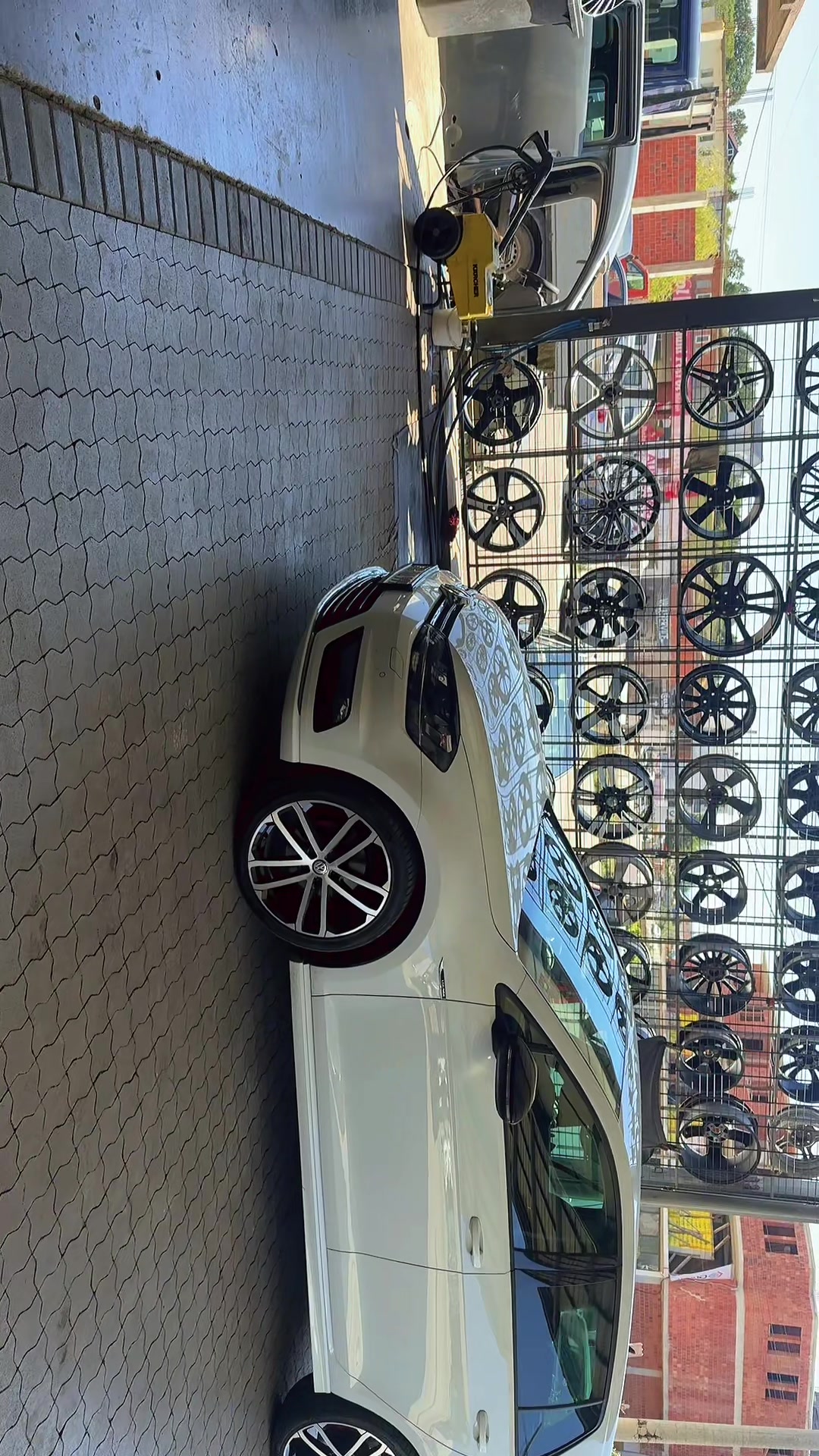 @Auto Refkia