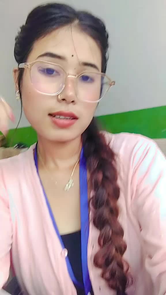 @Xoti(•‿•)