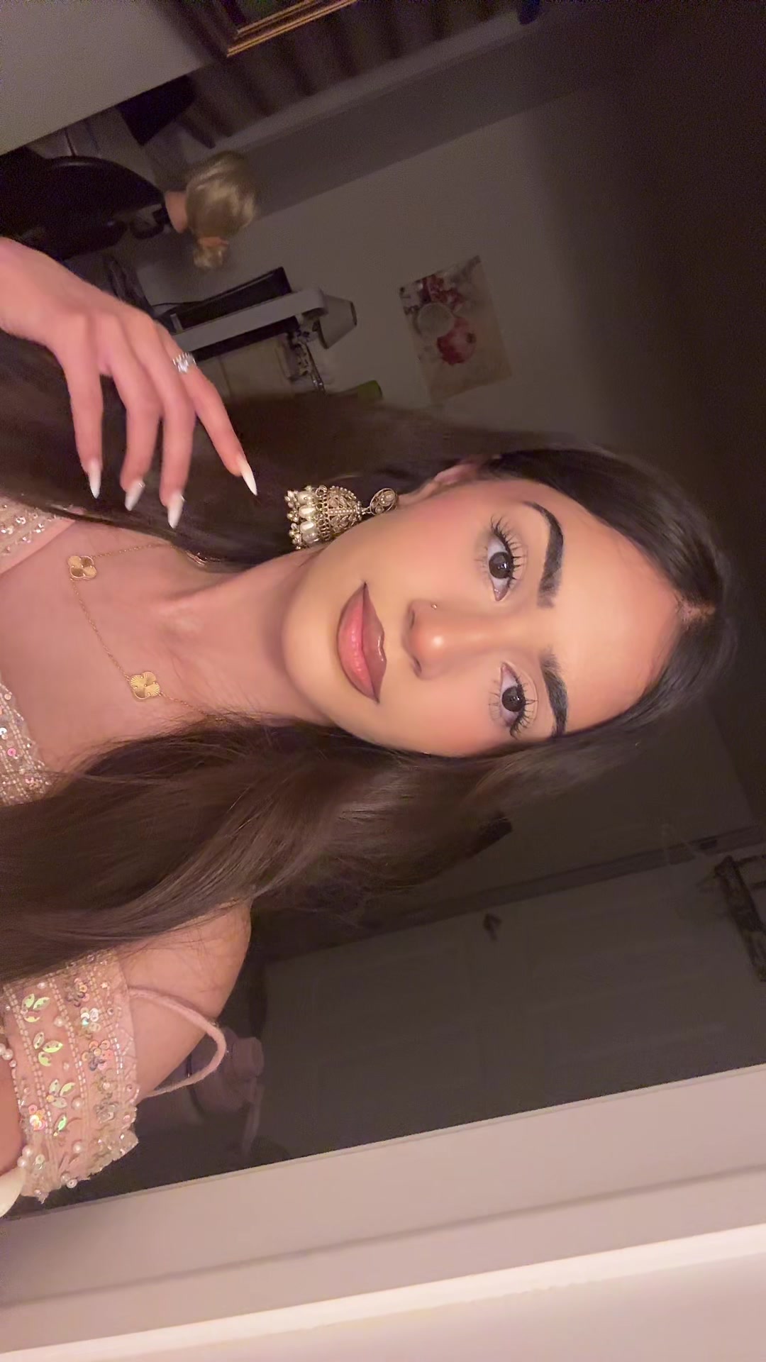 @𝒜 𝜗𝜚˚⋆