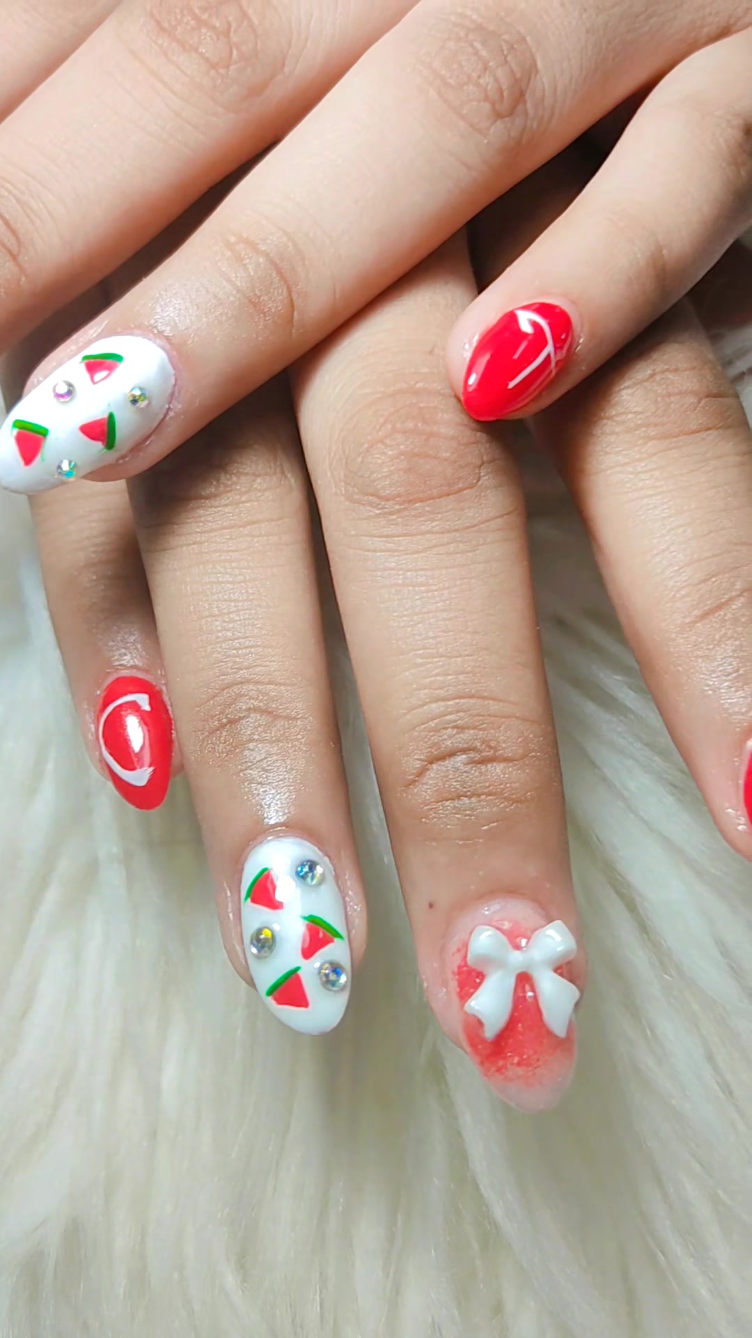 @UvitaNails