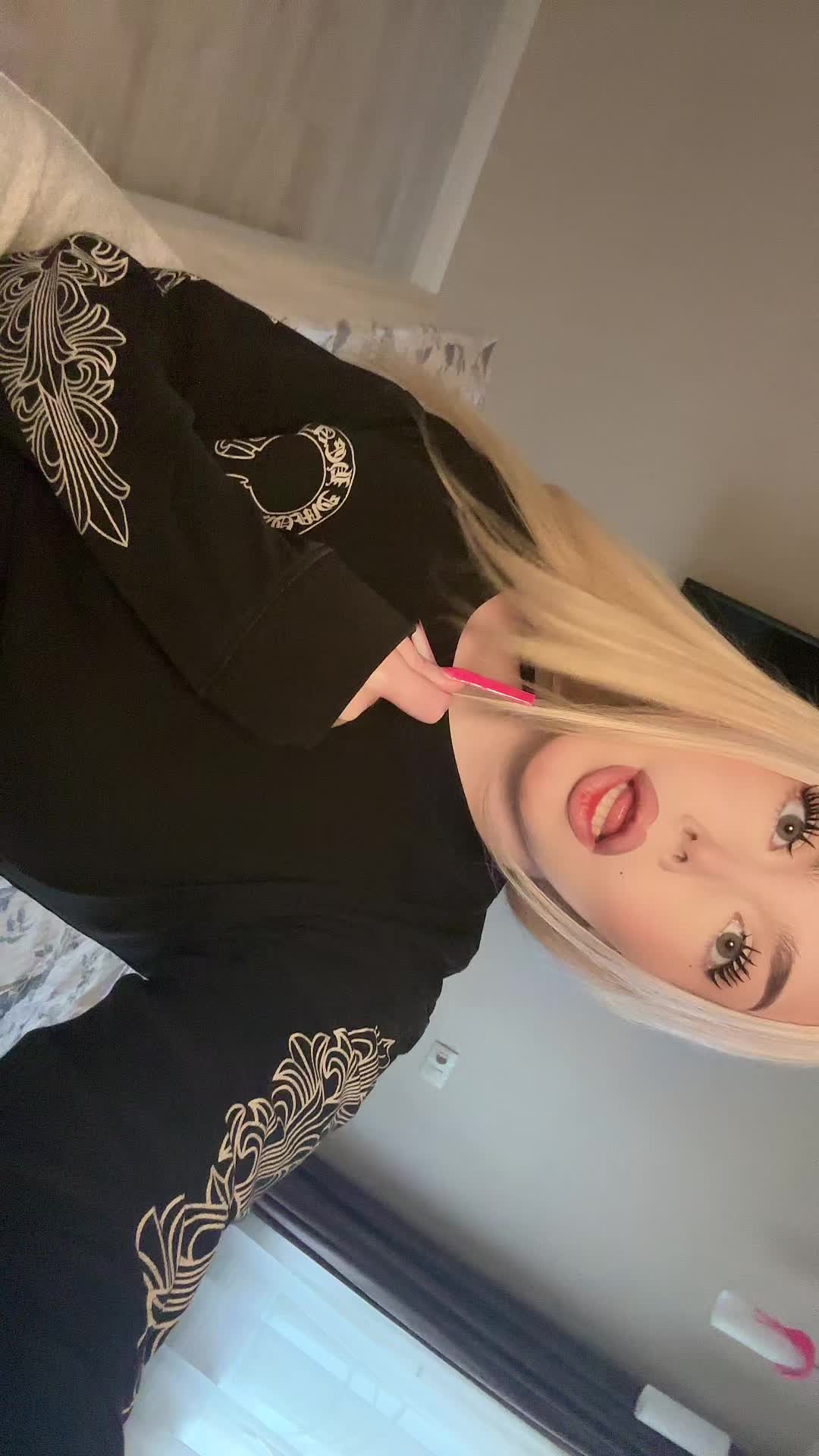@мяяя