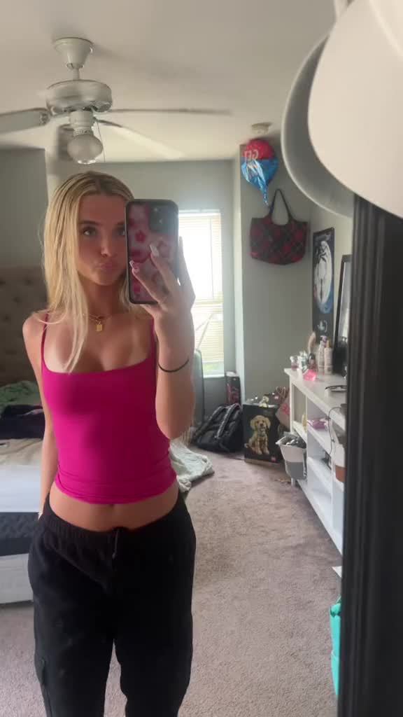 @thatblondandbrunete