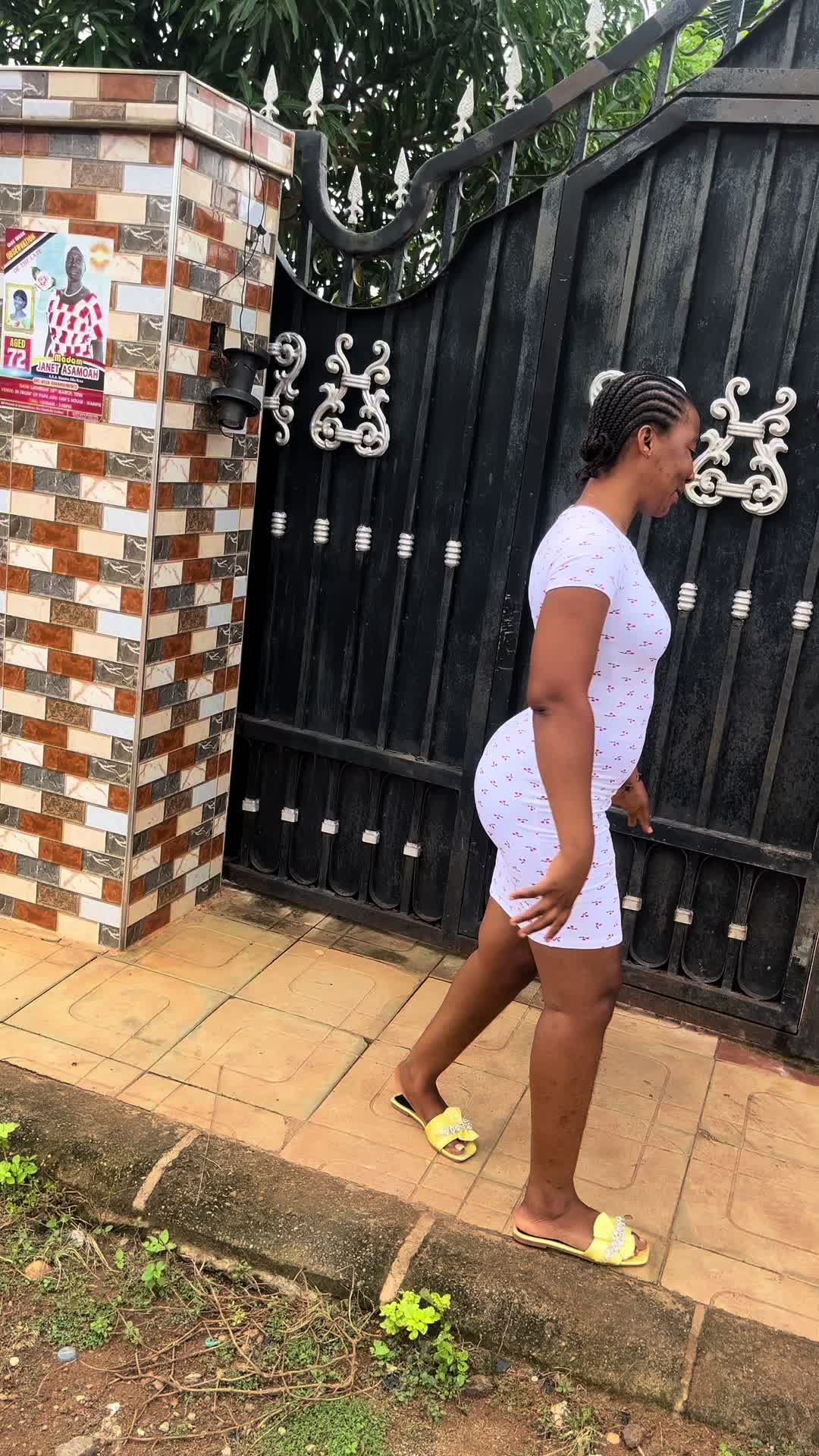 @Akua papabi302