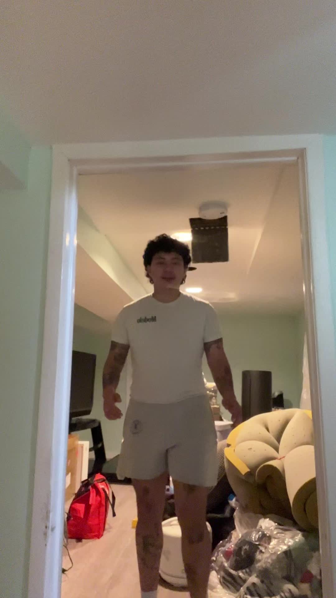 @A Y D E N