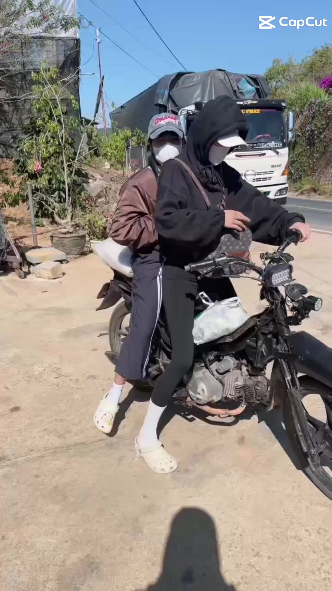 @My Tỷ