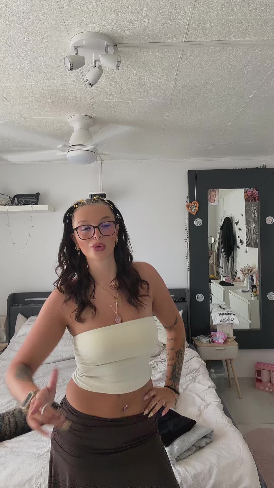 @Ayla