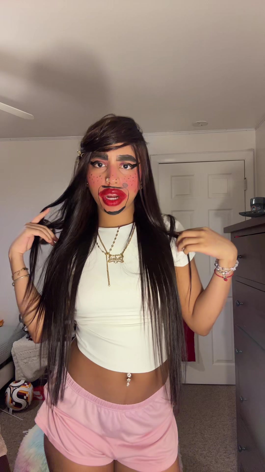 @VALERIA🦦