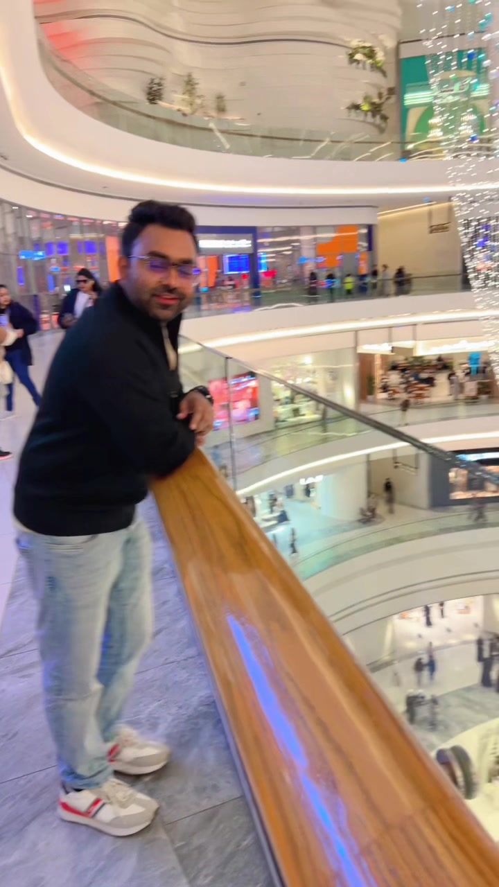 @SAHIL94🇰🇼🧡😎