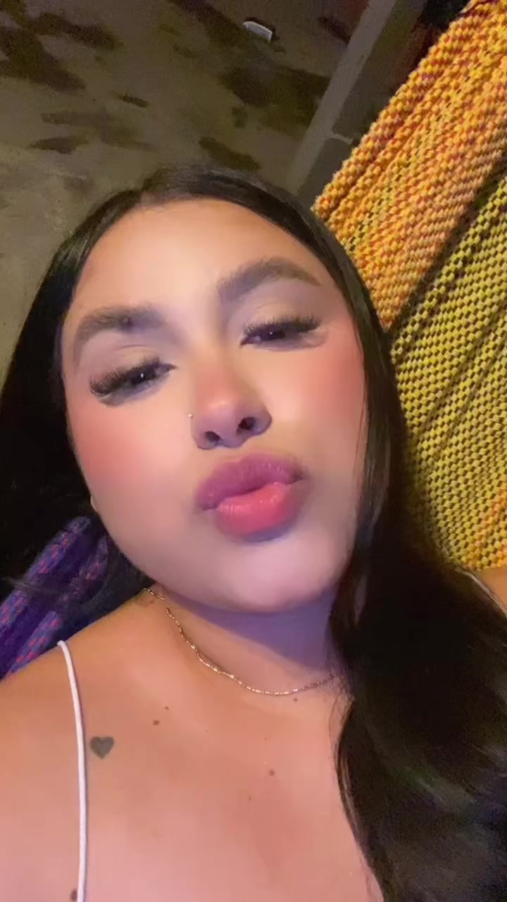 @DANIELA TORRES🌼