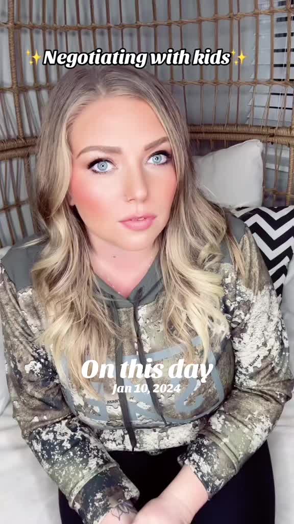 @Sarah (Blondie)