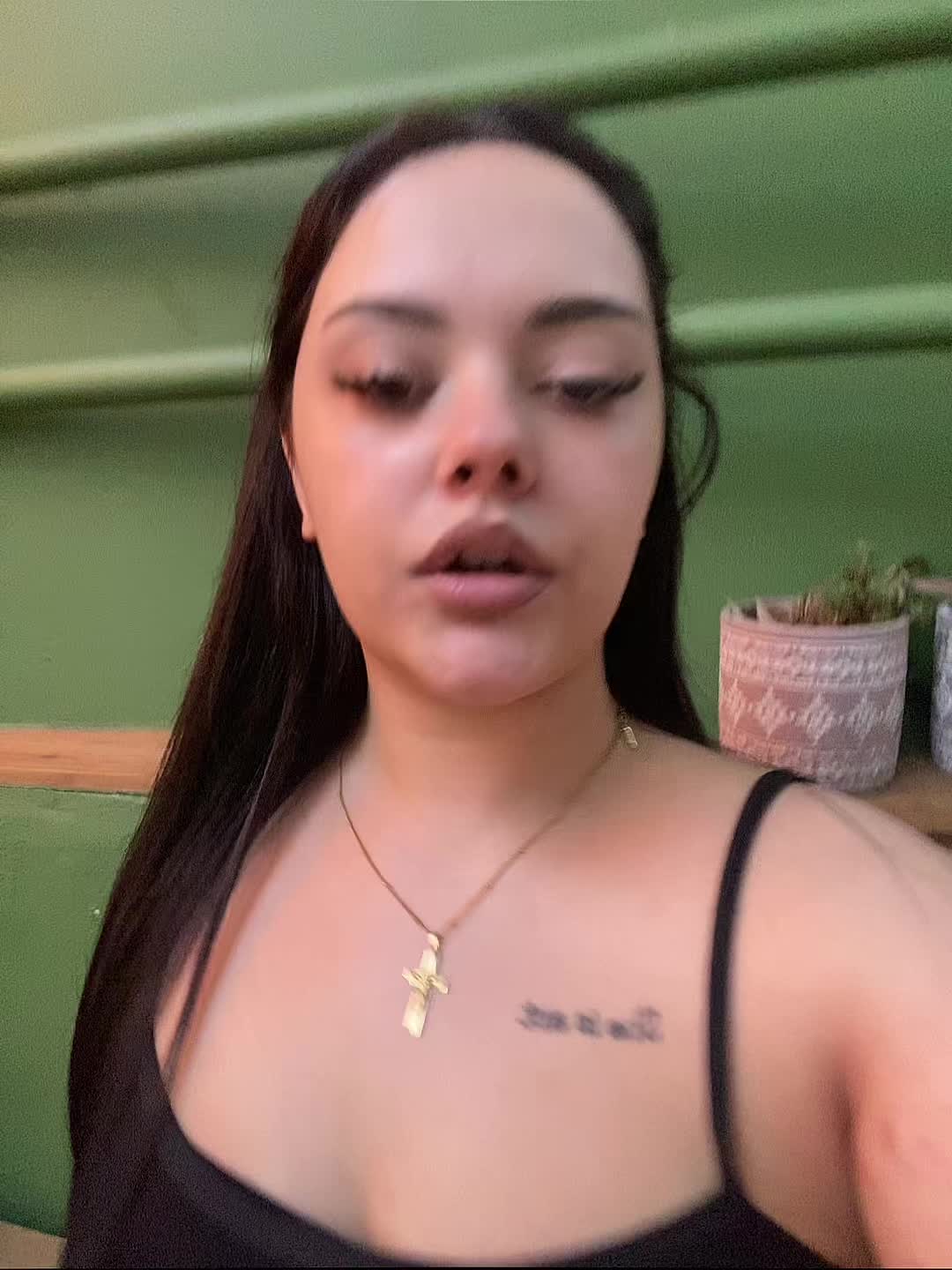 @ᴋʀɪꜱᴛɪɴᴀ ᴘᴏᴊᴀɴɪ