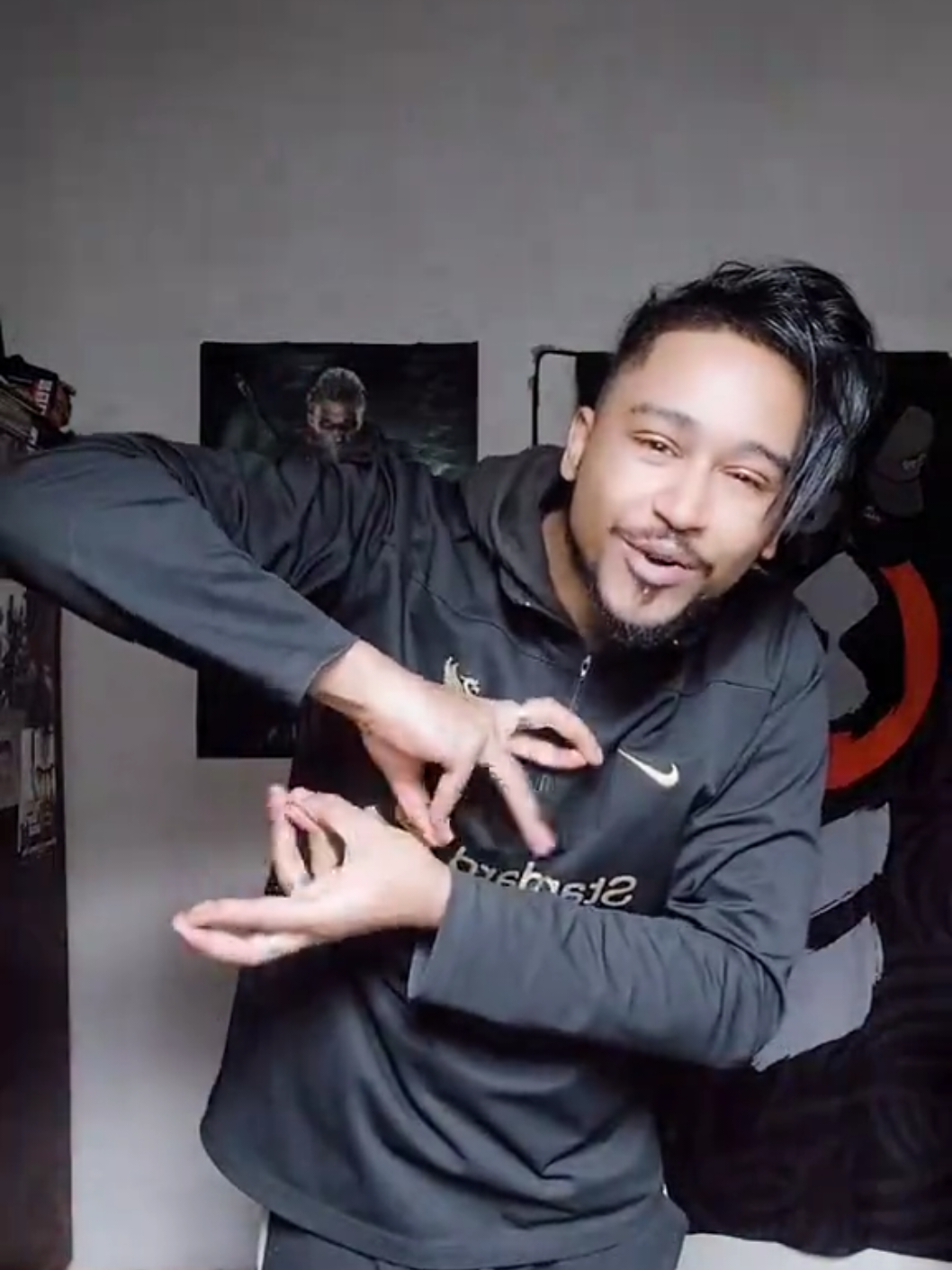 @Anii🌑🐺