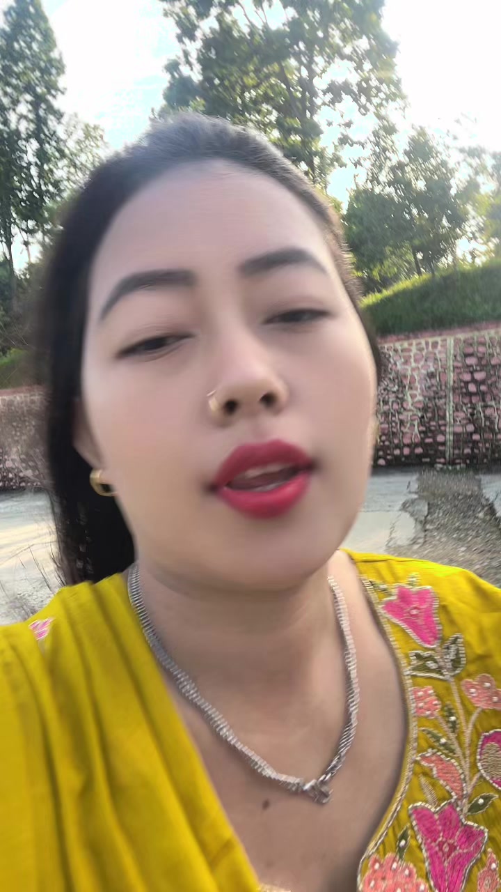 @Binita_Rani👑💫