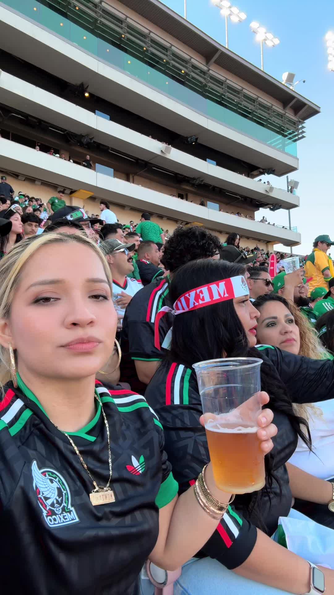@Mayra Montano ๐
