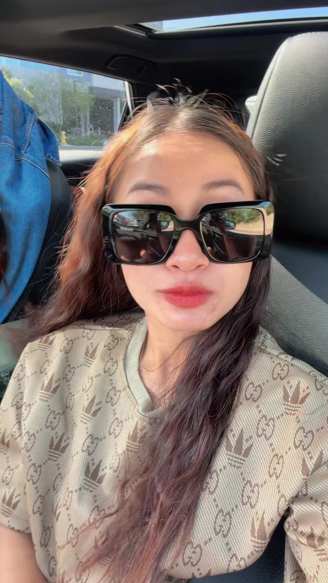 @Nika Yuni 🌹