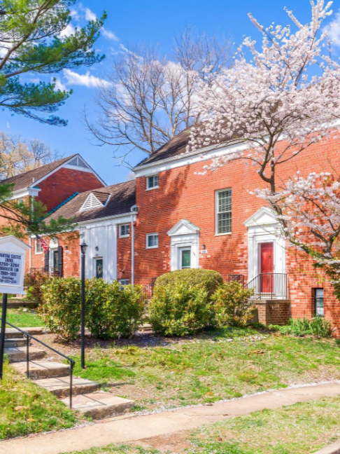@Alexandra Iamandi, REALTOR&reg;