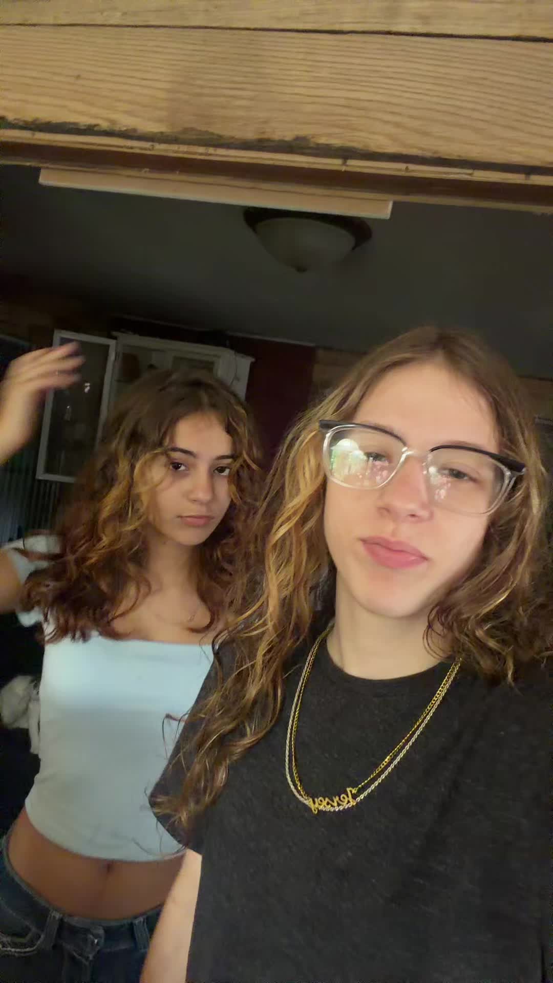 @j💫