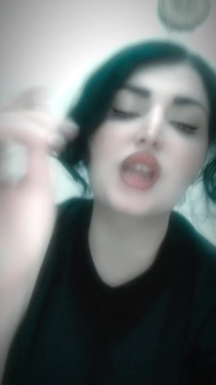 @miral❤️🦀🇹🇳🇶🇦♀️💍💄👠👑👗