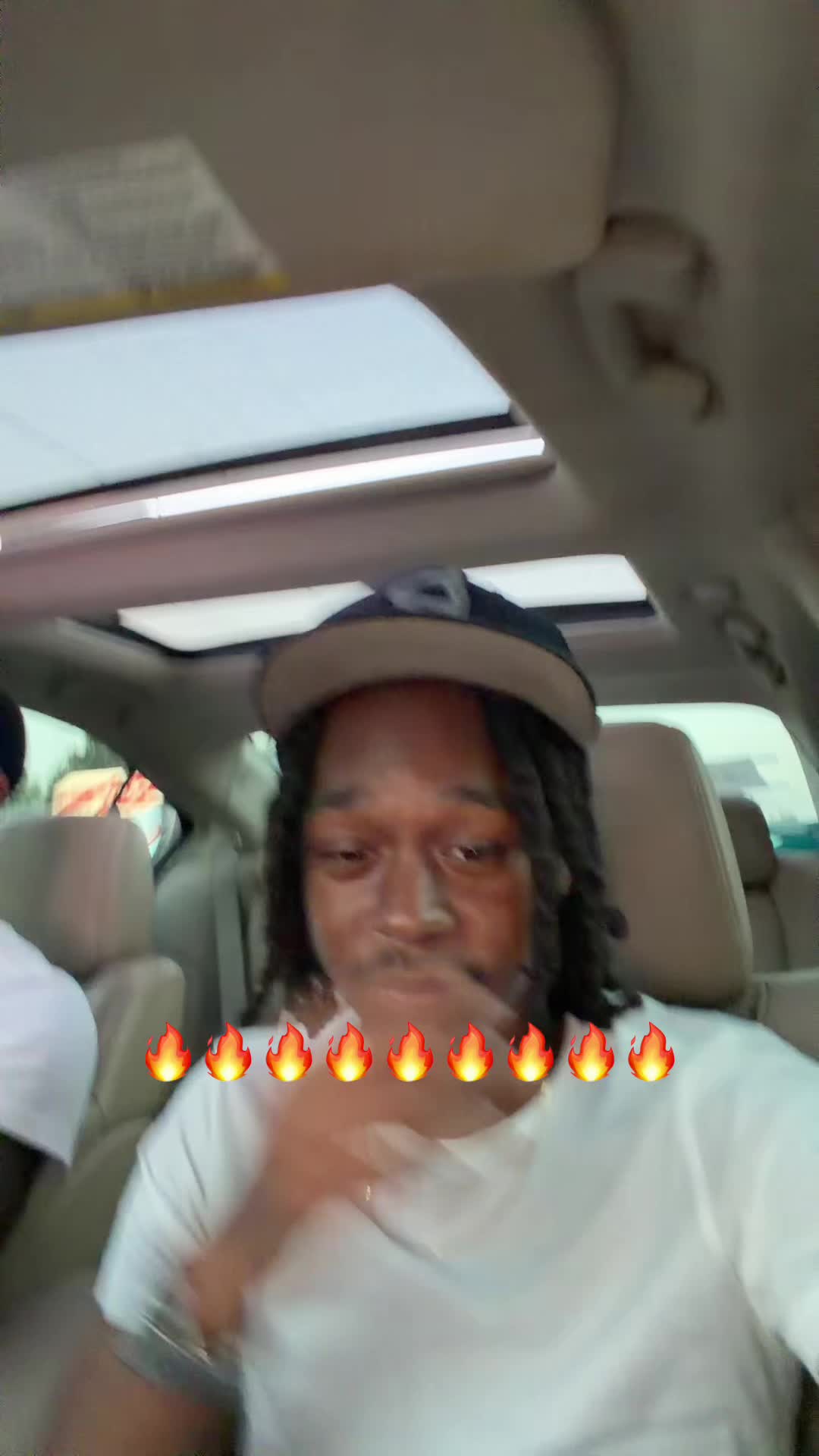 @KingLayzzzz☔️ ✨