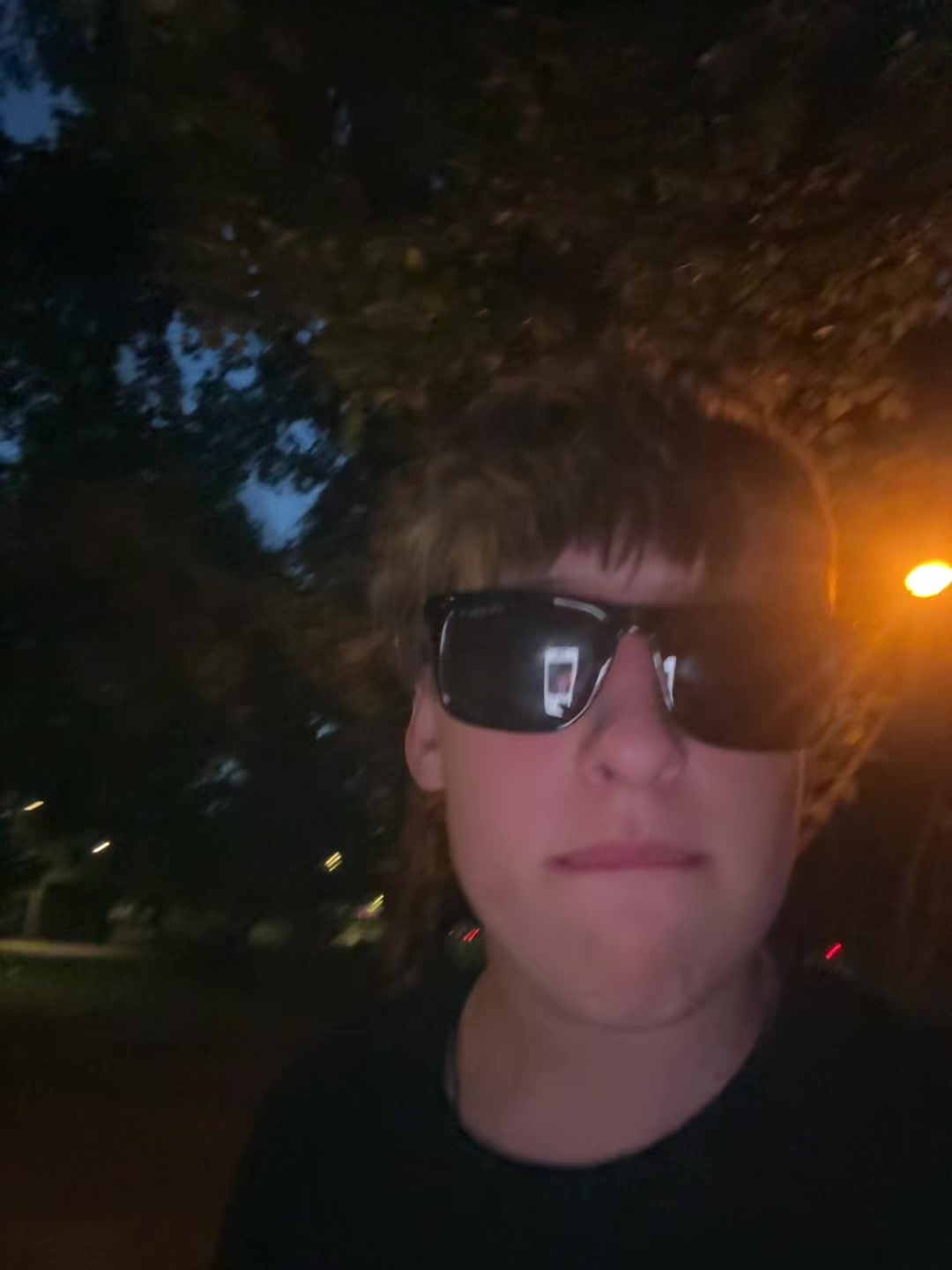 @💂