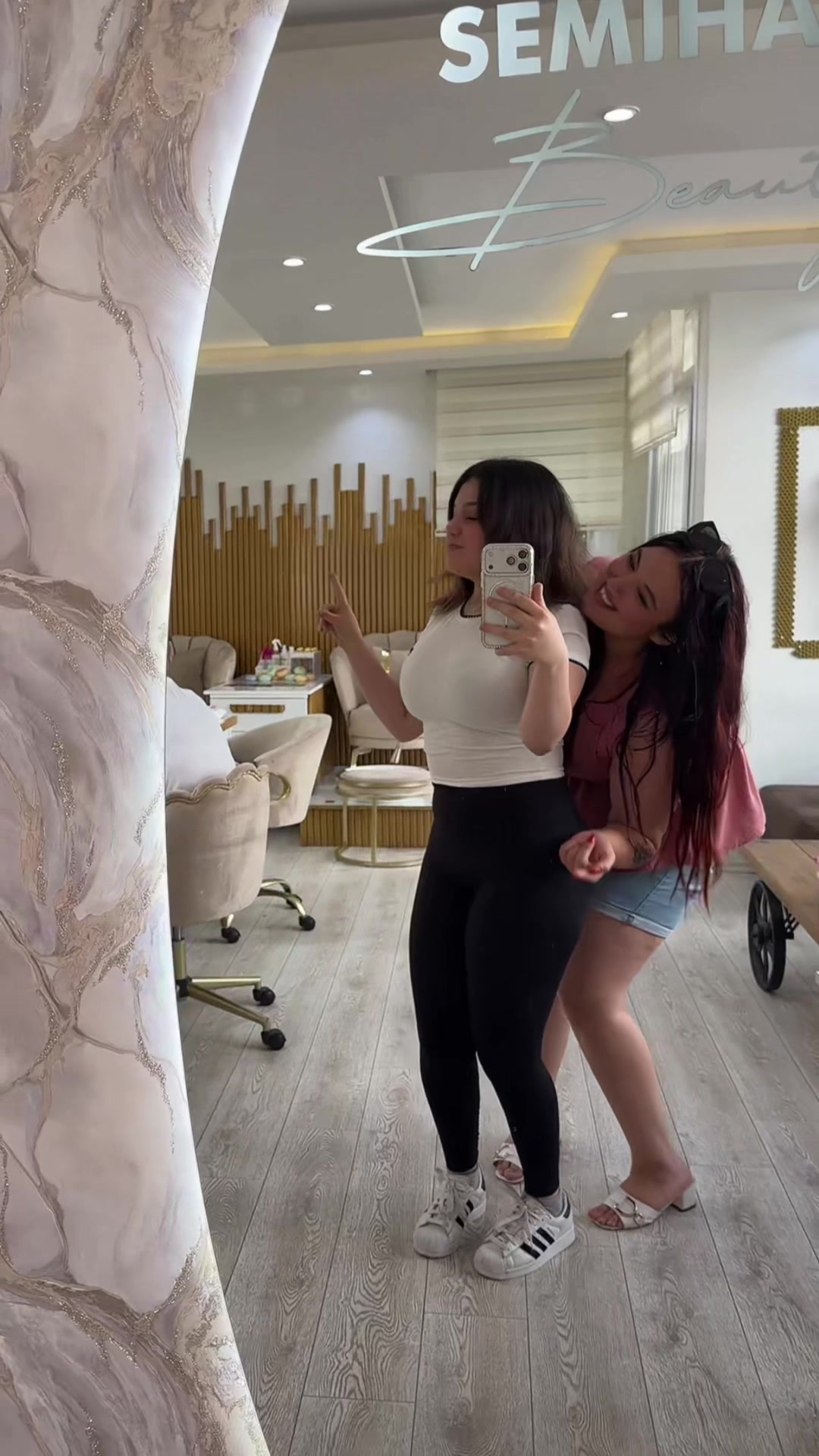 @CH