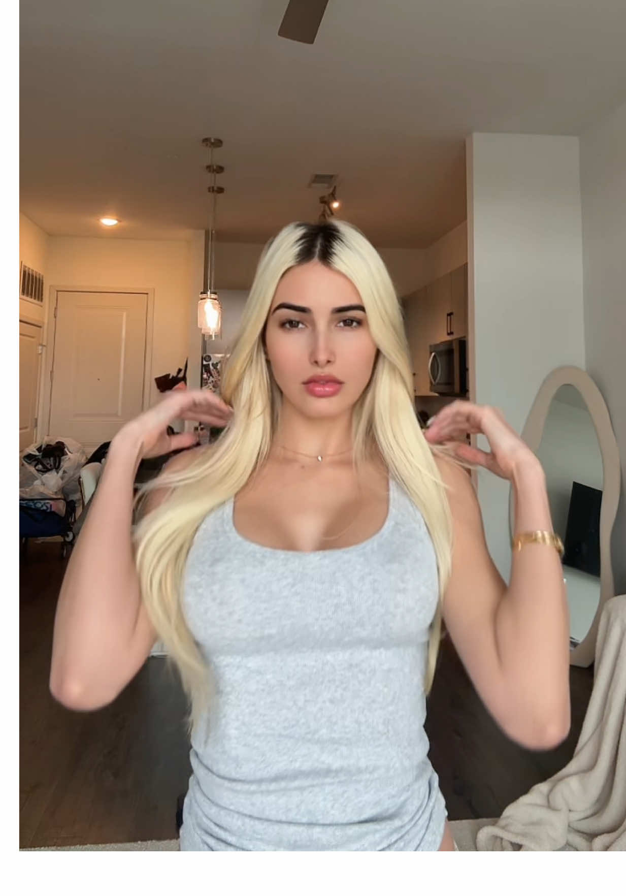 @mel_