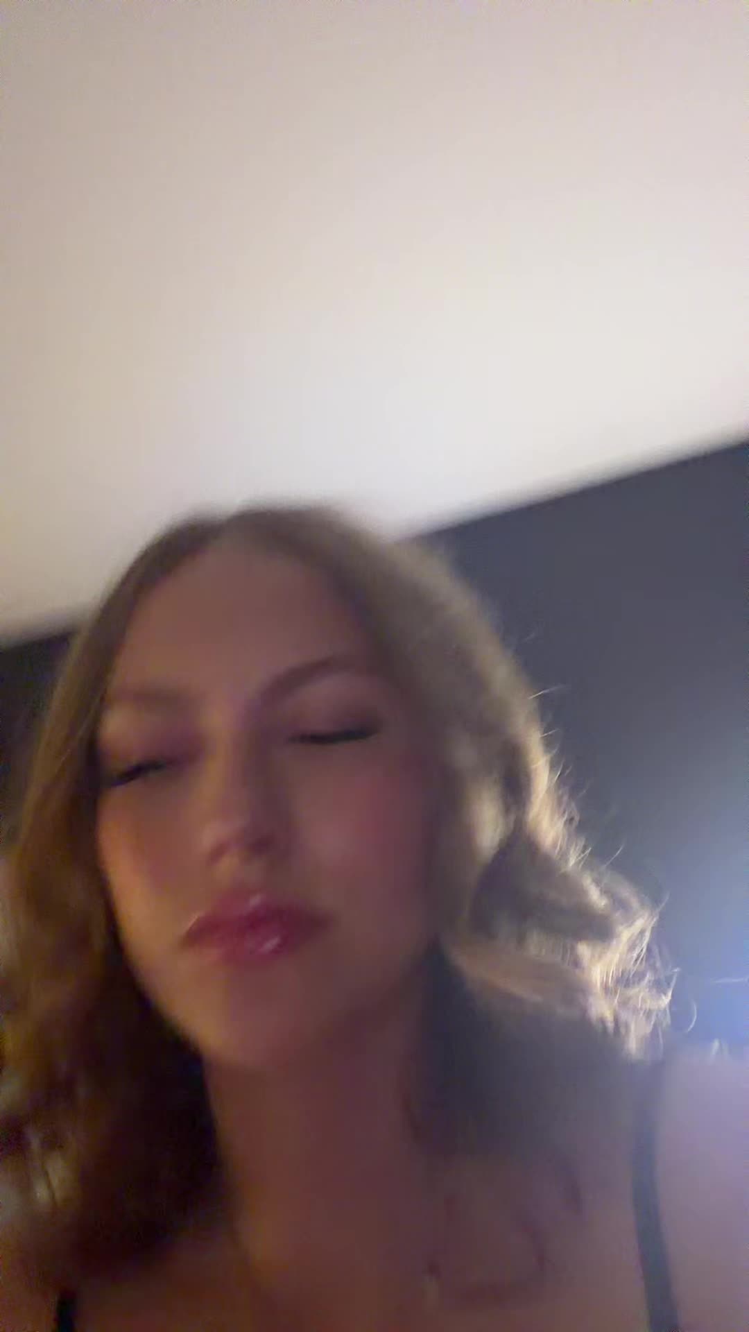 @pradabagdrose