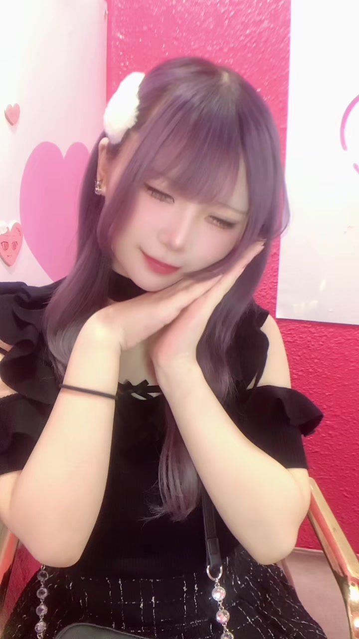 @Maid.Cafe.Strawberry