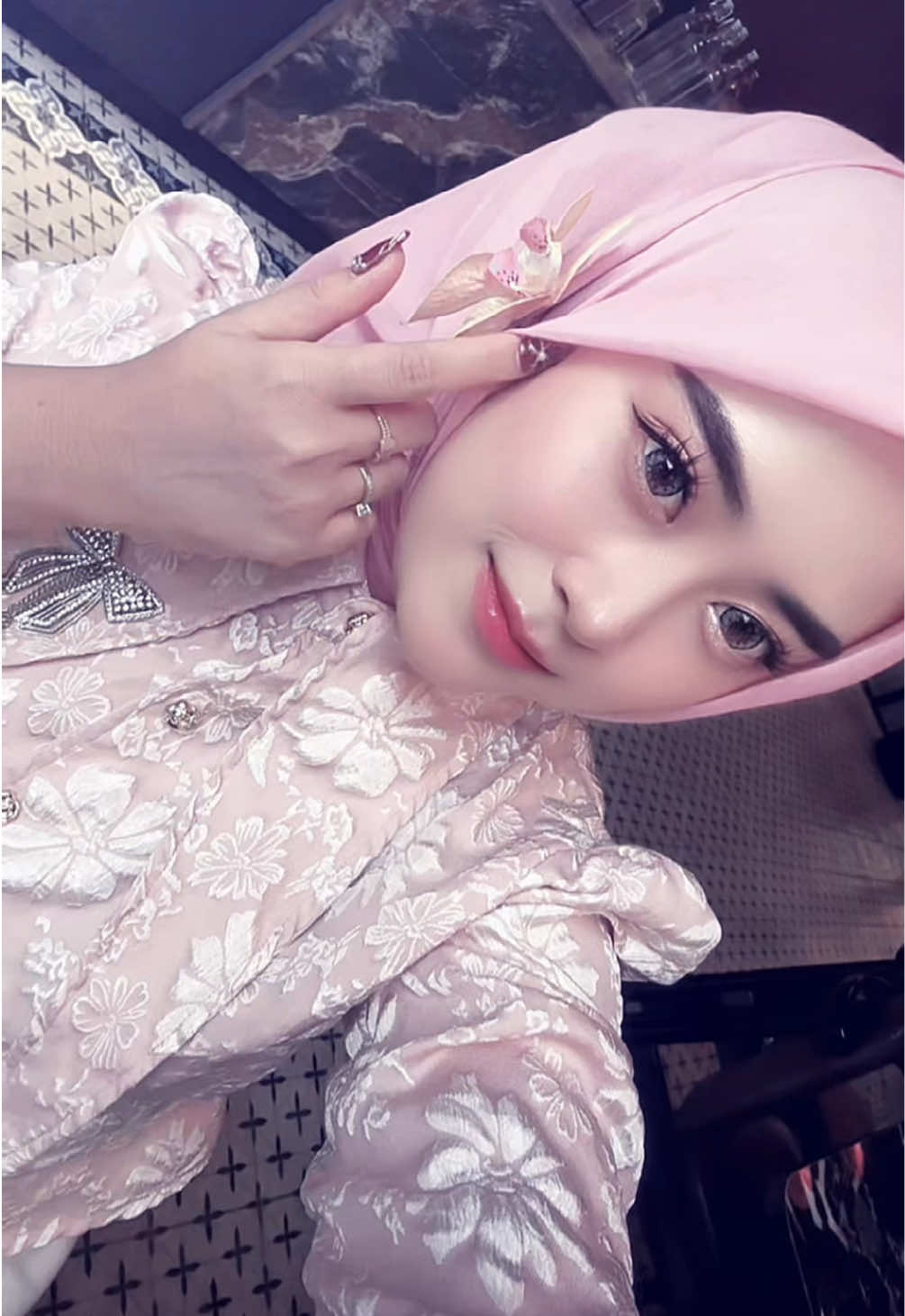 @Veyyy