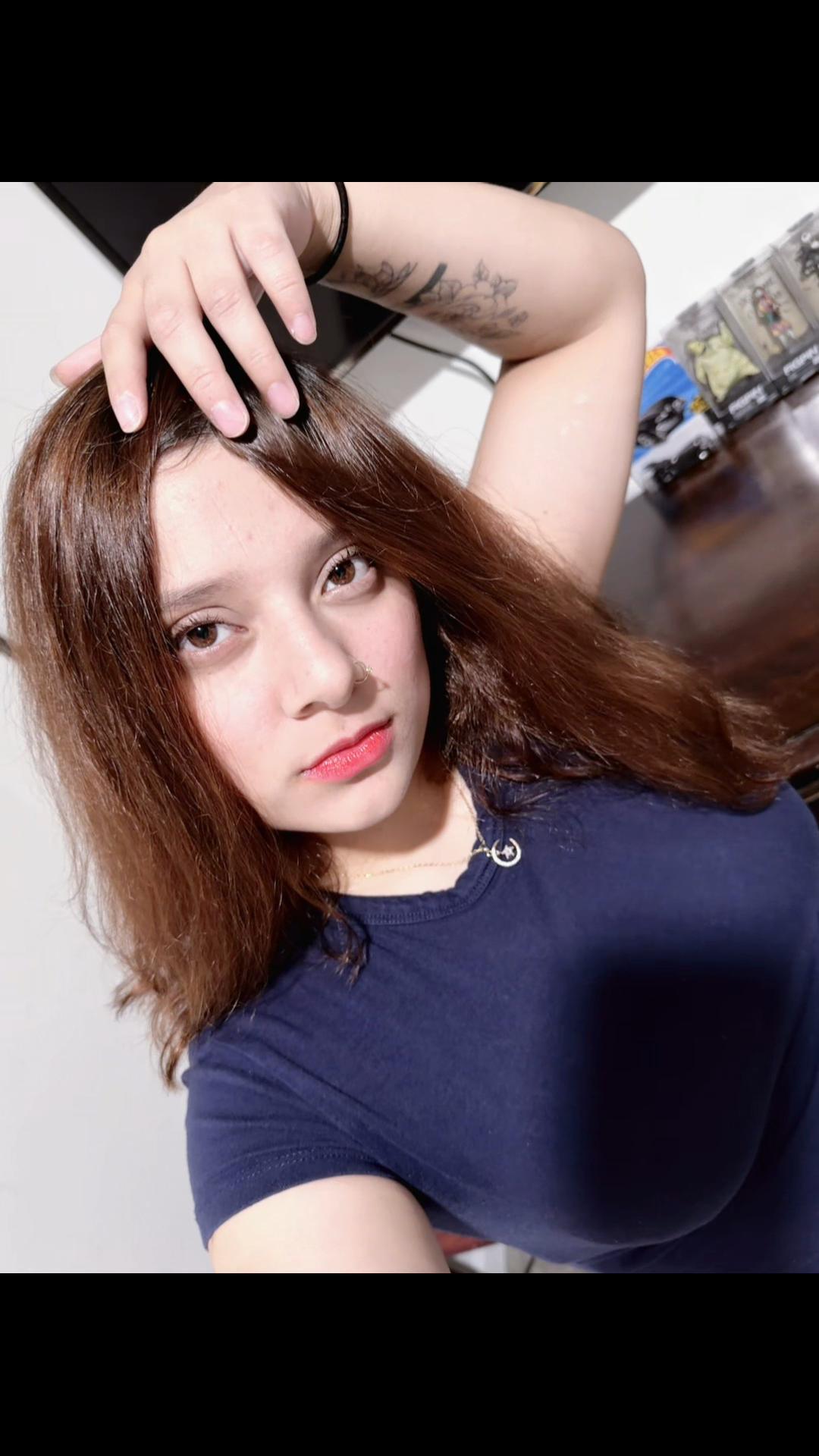 @𝑬𝒔𝒎𝒚💋