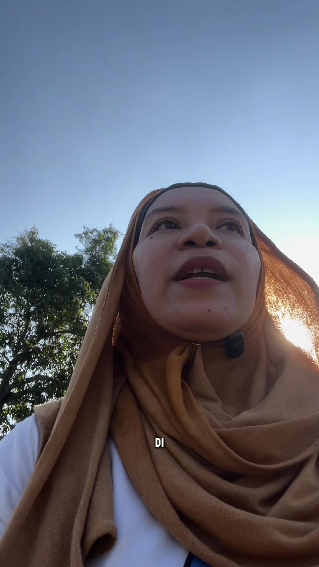 @LELI si paling TAS dan SANDAL