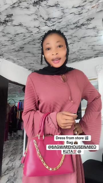@ABAYA&SCARF VENDOR IN ABEOKUTA
