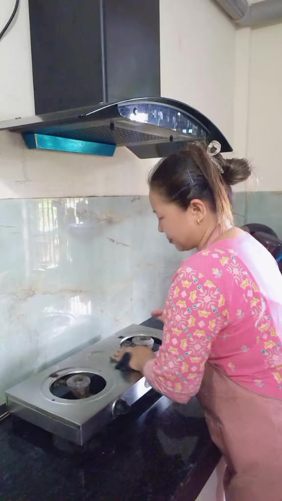 @Tara Rai