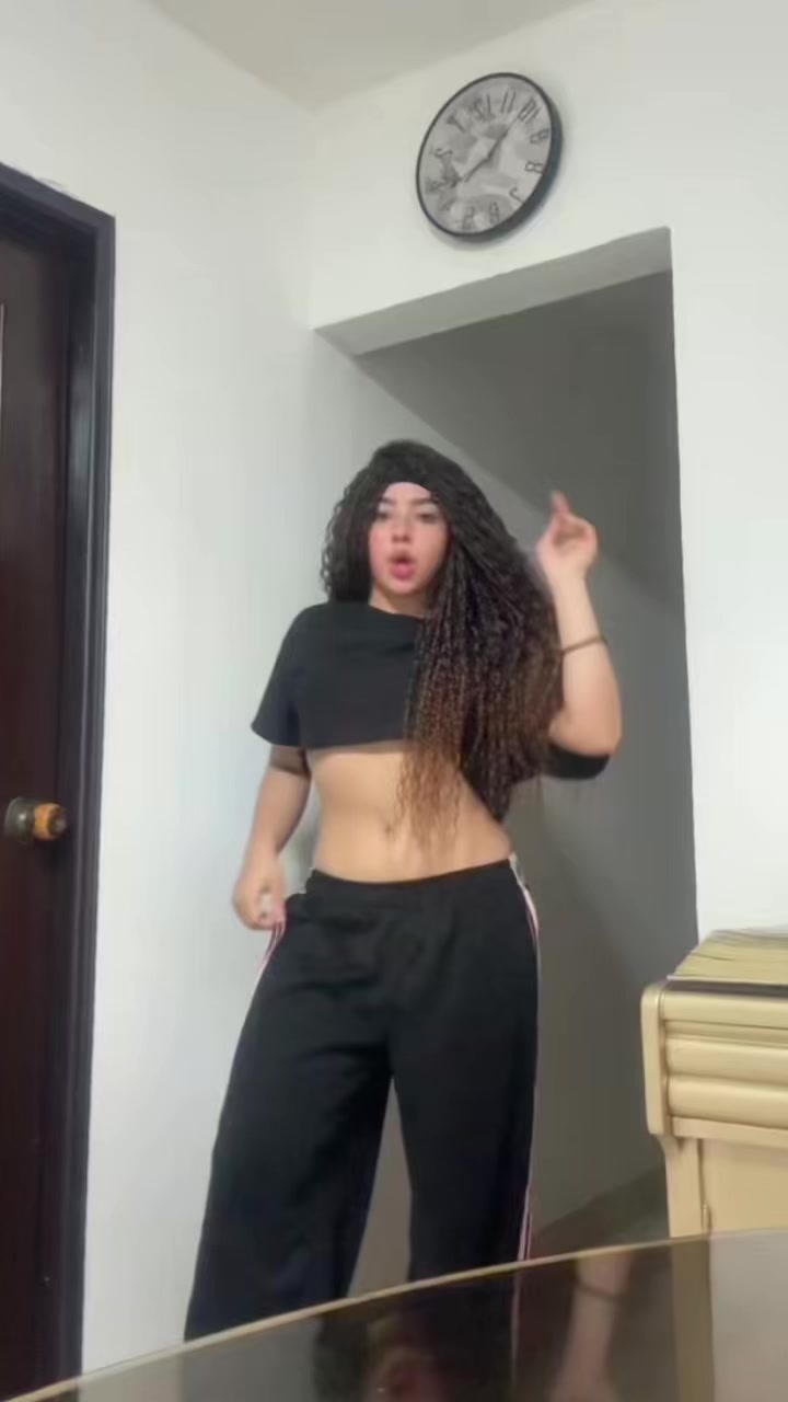 @Valentina
